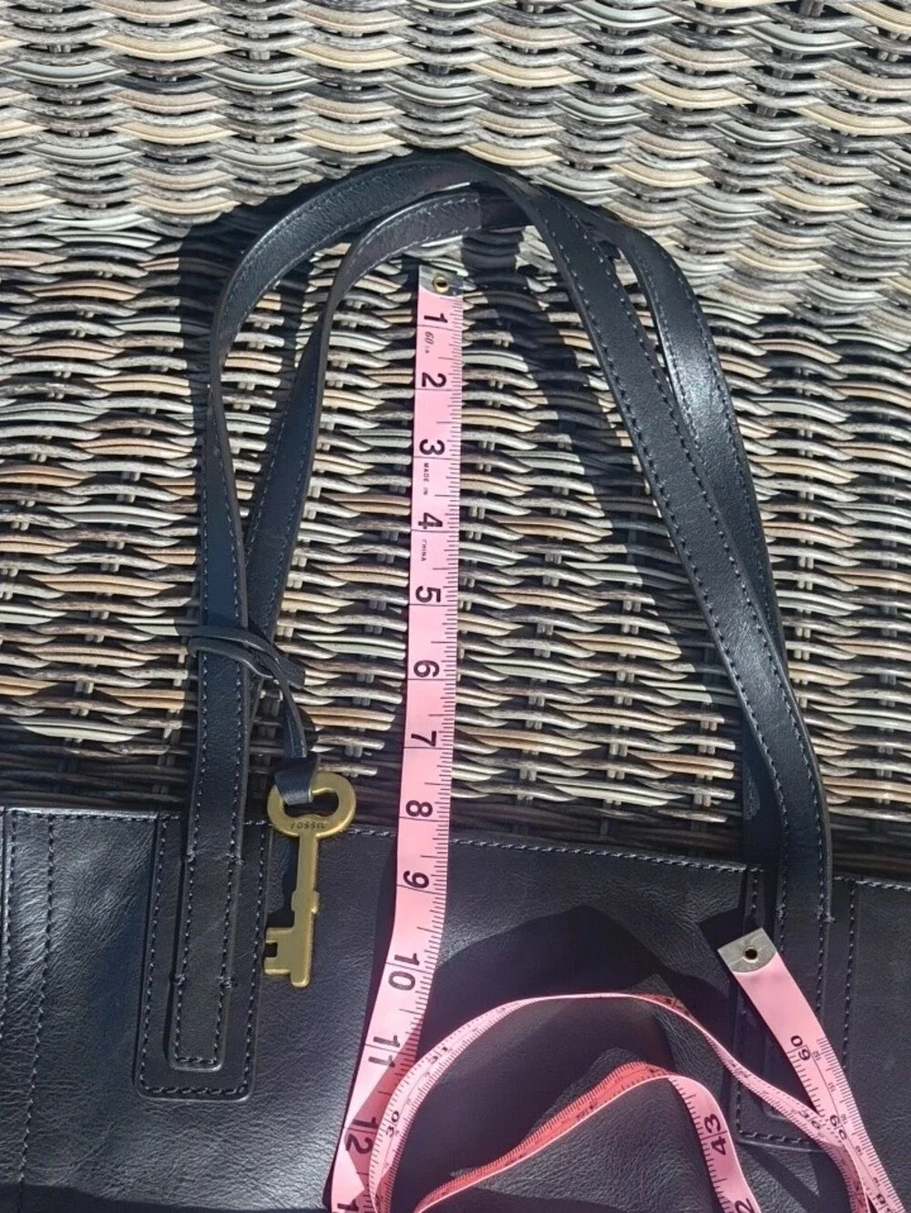Fossil Tote In Black - Picture 9 of 11